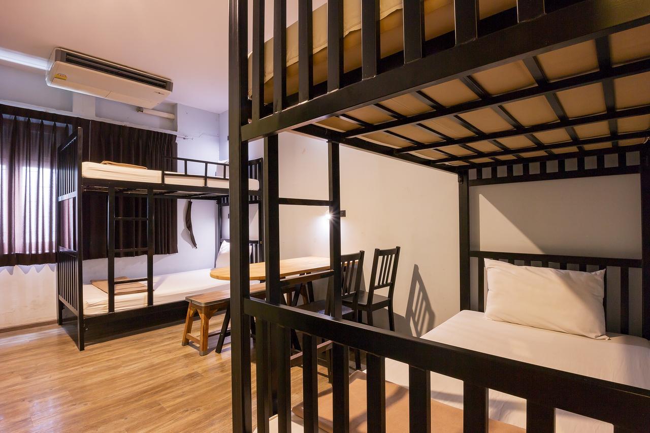 Oldtown Hostel Bangkok Exterior foto